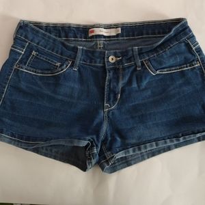 Levi's shorts size 11 juniors